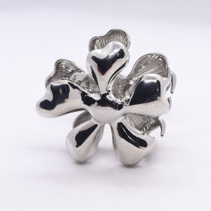 Jasmine claw clip