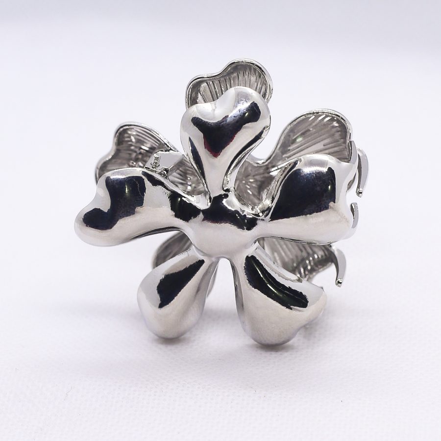 Jasmine claw clip