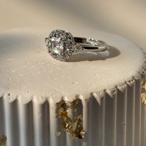 Aureva ring