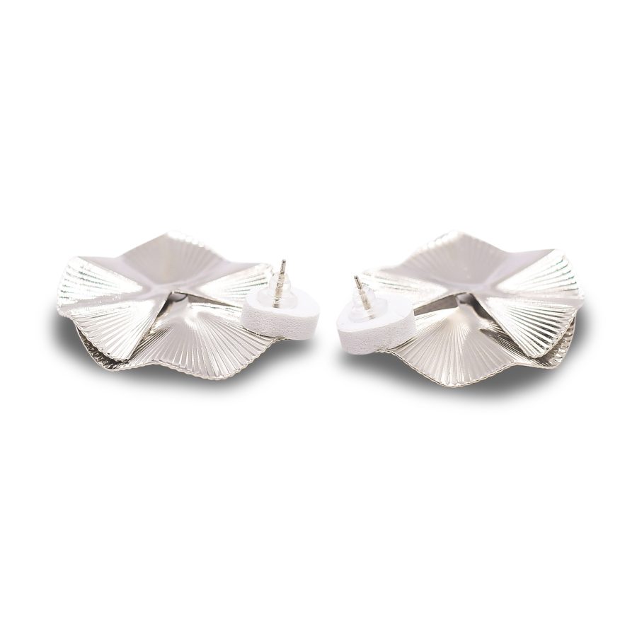 Geometric silver chunky earring - Image 2