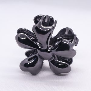 Jasmine claw clip