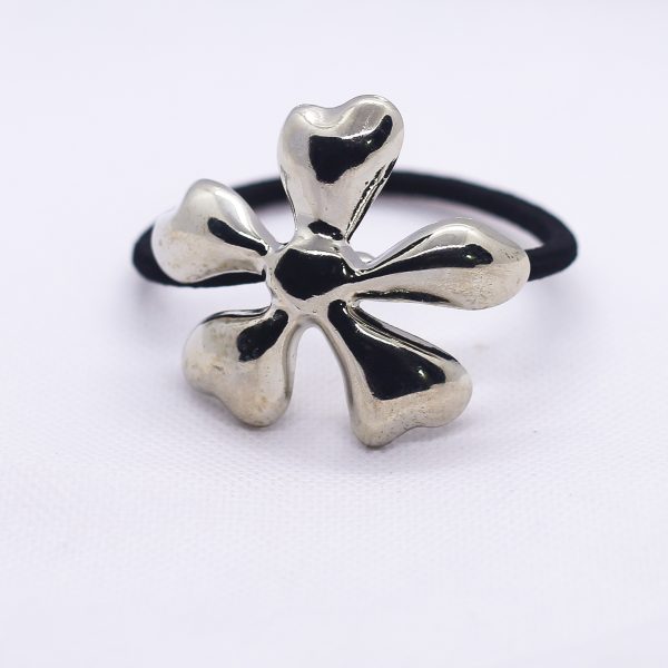 Jasmine pony cuff