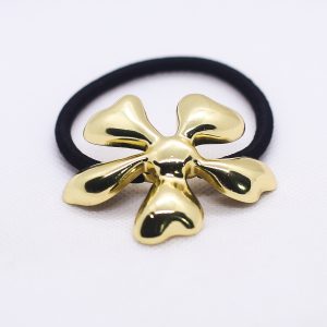 Jasmine pony cuff