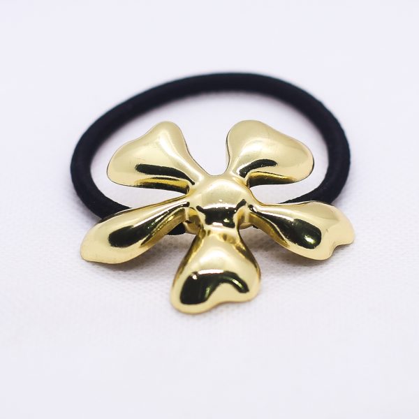 Jasmine pony cuff