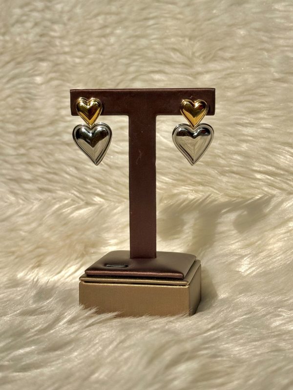 Duo toned twin hearts earrings - Image 3