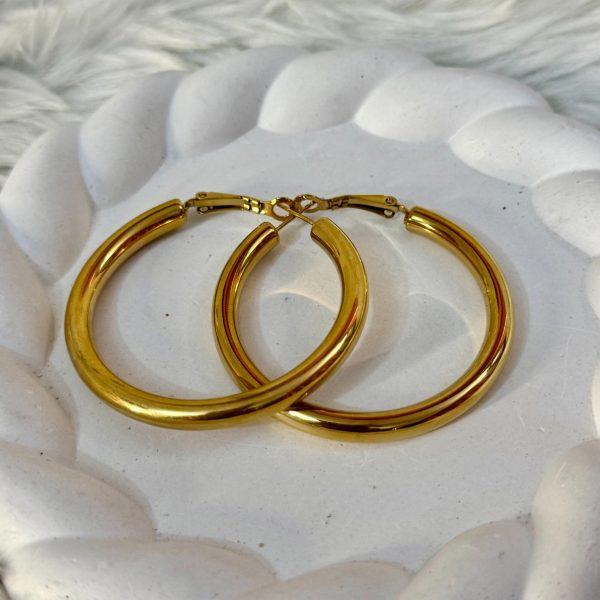Chunky golden hoop earrings