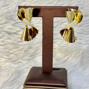Golden twist hour glass earrings