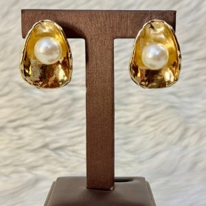 Pearl inset golden shell earring earrings