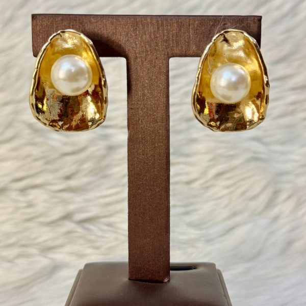 Pearl inset golden shell earring earrings