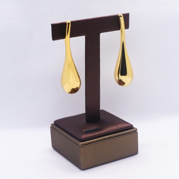 Long drop Golden earrings - Image 4
