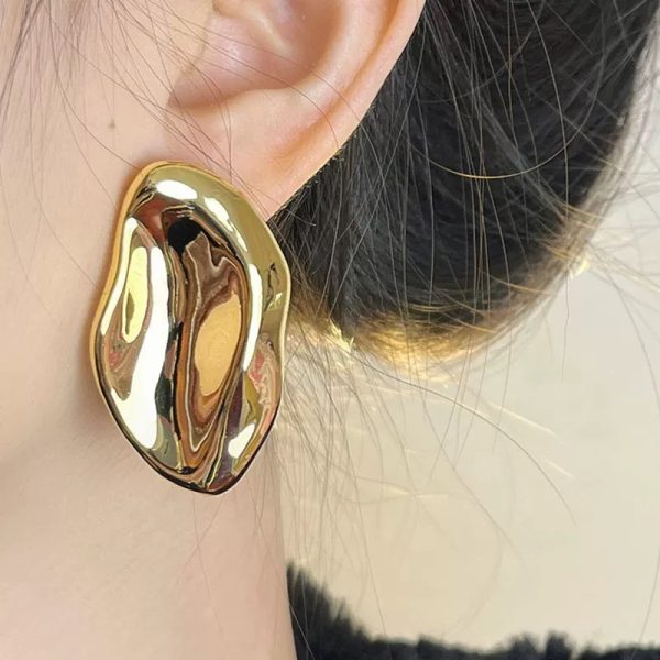 Vintage irregular golden  earrings - Image 2