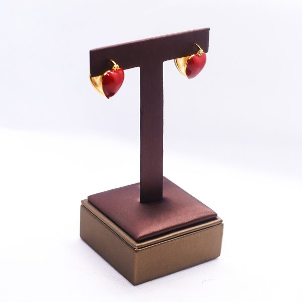 Red heart sleepers earrings - Image 2