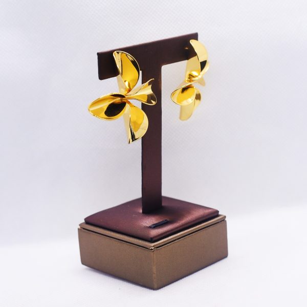 Primrose chunky golden earrings - Image 2