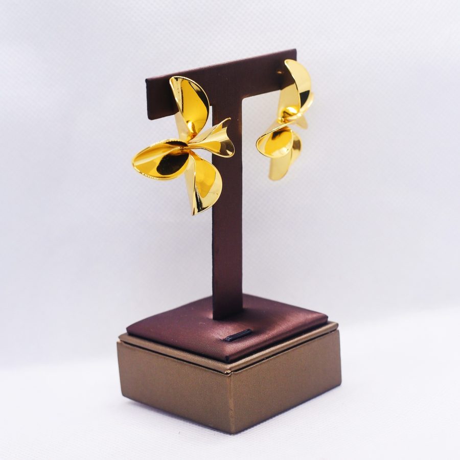 Primrose chunky golden earrings - Image 2