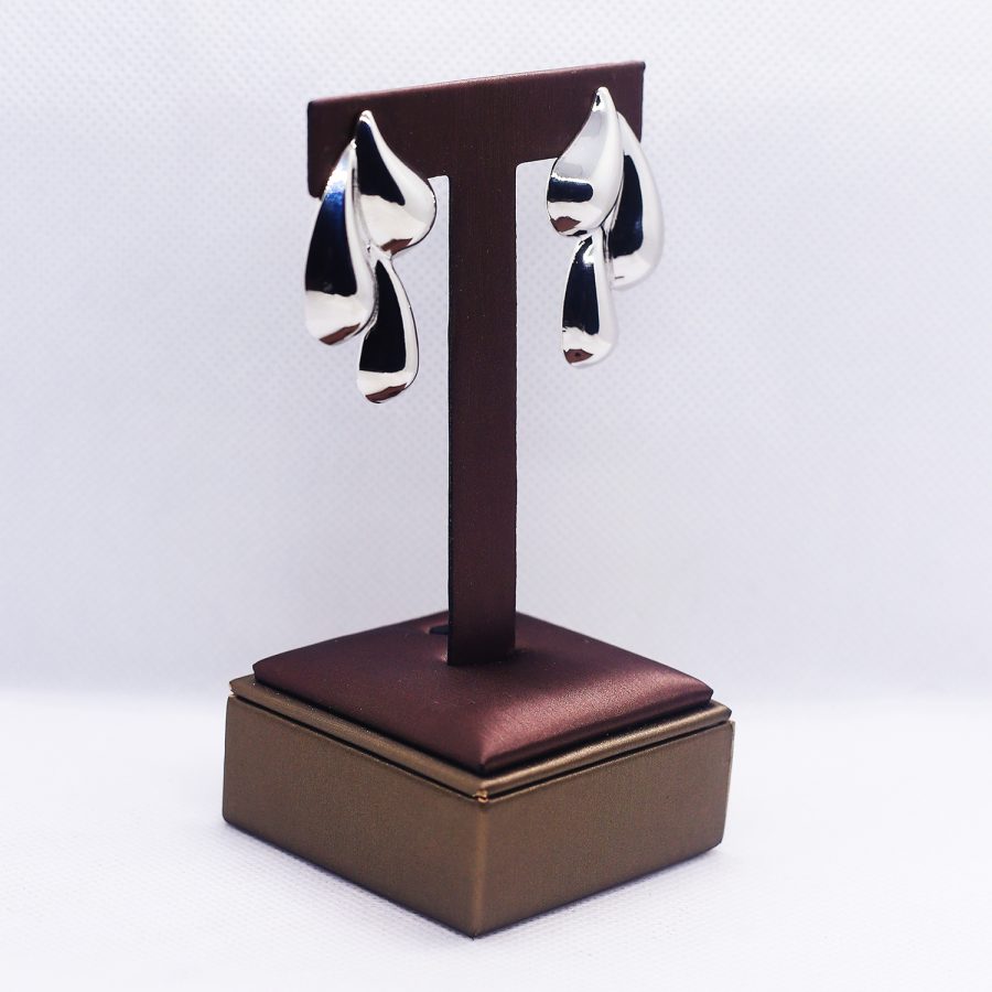 Irregular silver geometric tear-drop earrings - Image 2