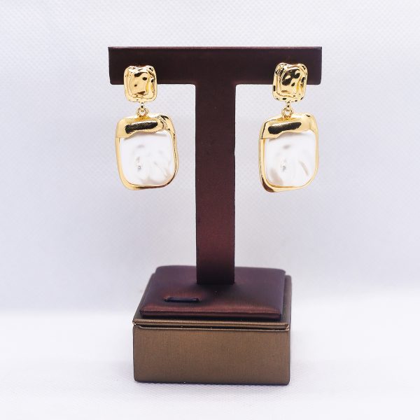 Square pearl dangle earrings