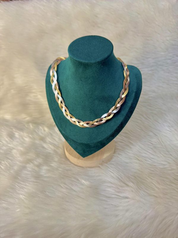 Braided serpentine choker