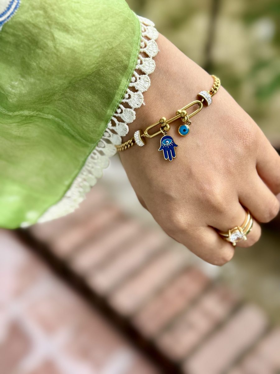 Eyelet strings charm bracelet - Image 2